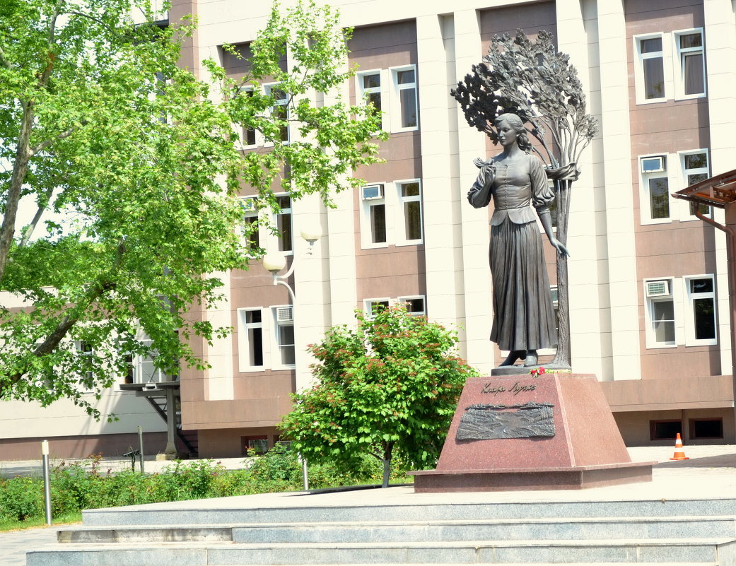 Памятник Кларе Лучко в Краснодаре - Лилия П.