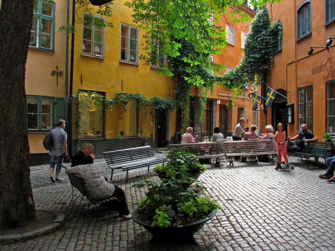 Стокгольм. Уютный дворик - максим лыков