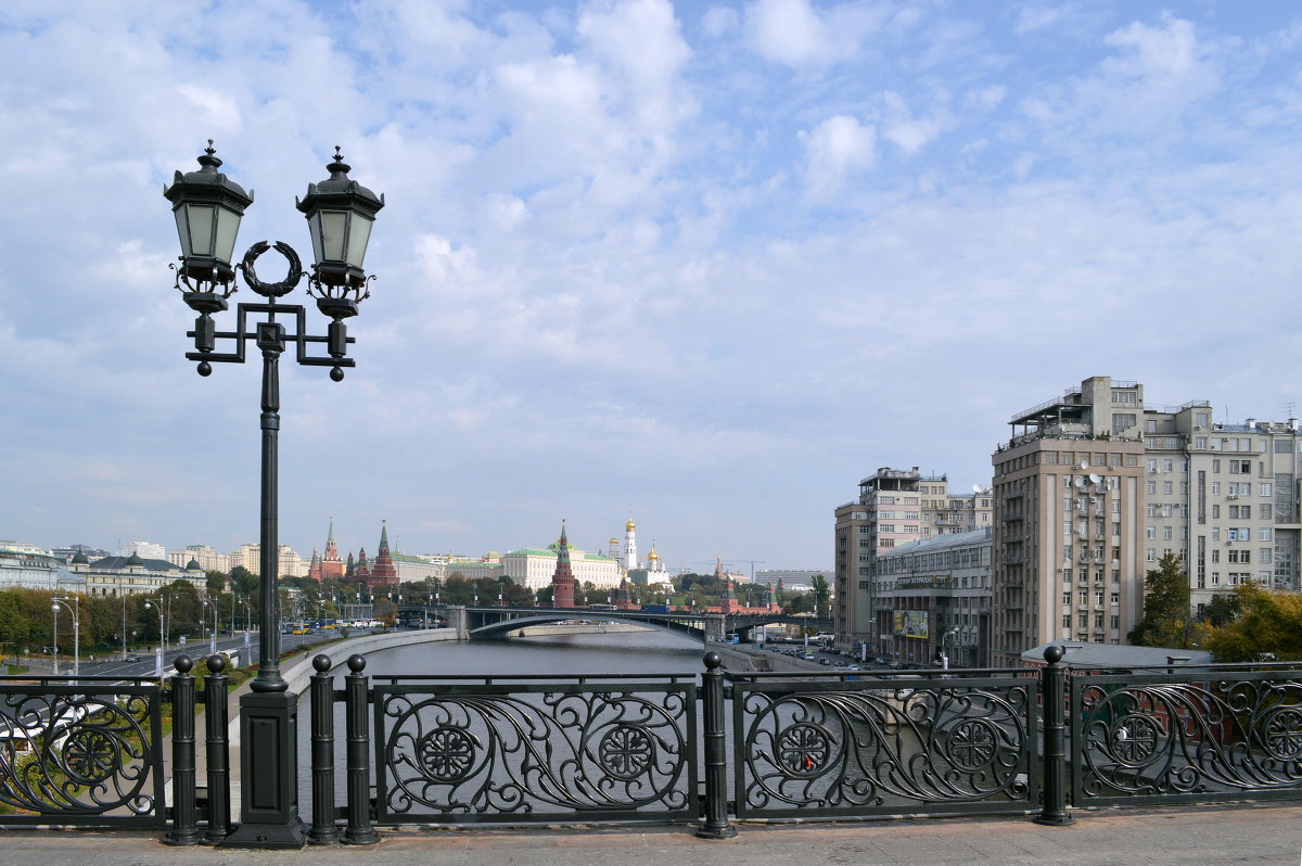 Патриарший мост (2) - Владимир Клюев