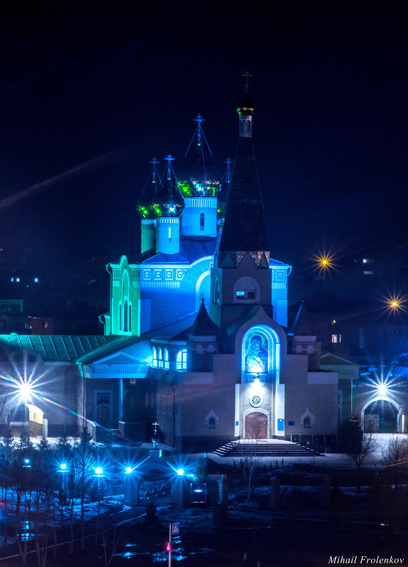 Православный храм ночью - Михаил 