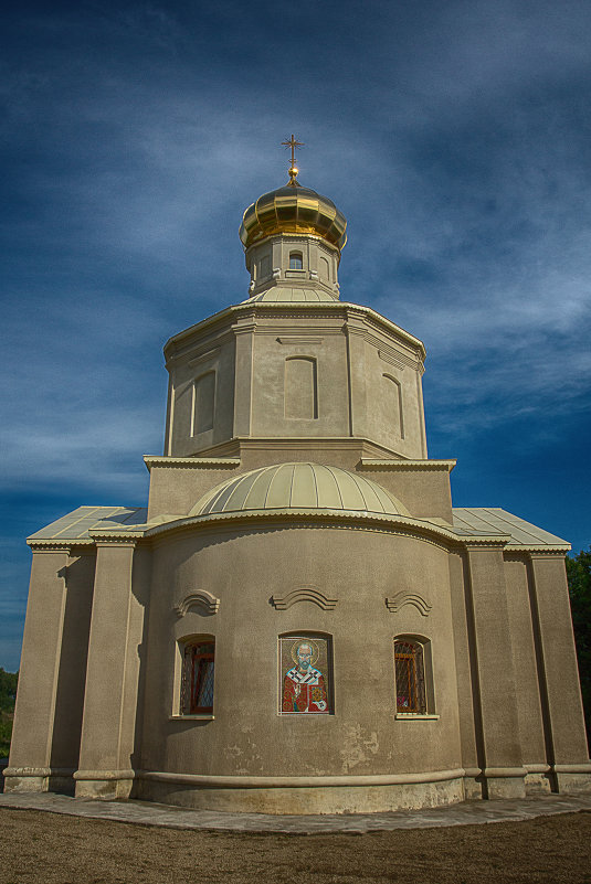 Новый храм - Сергей Дубинин