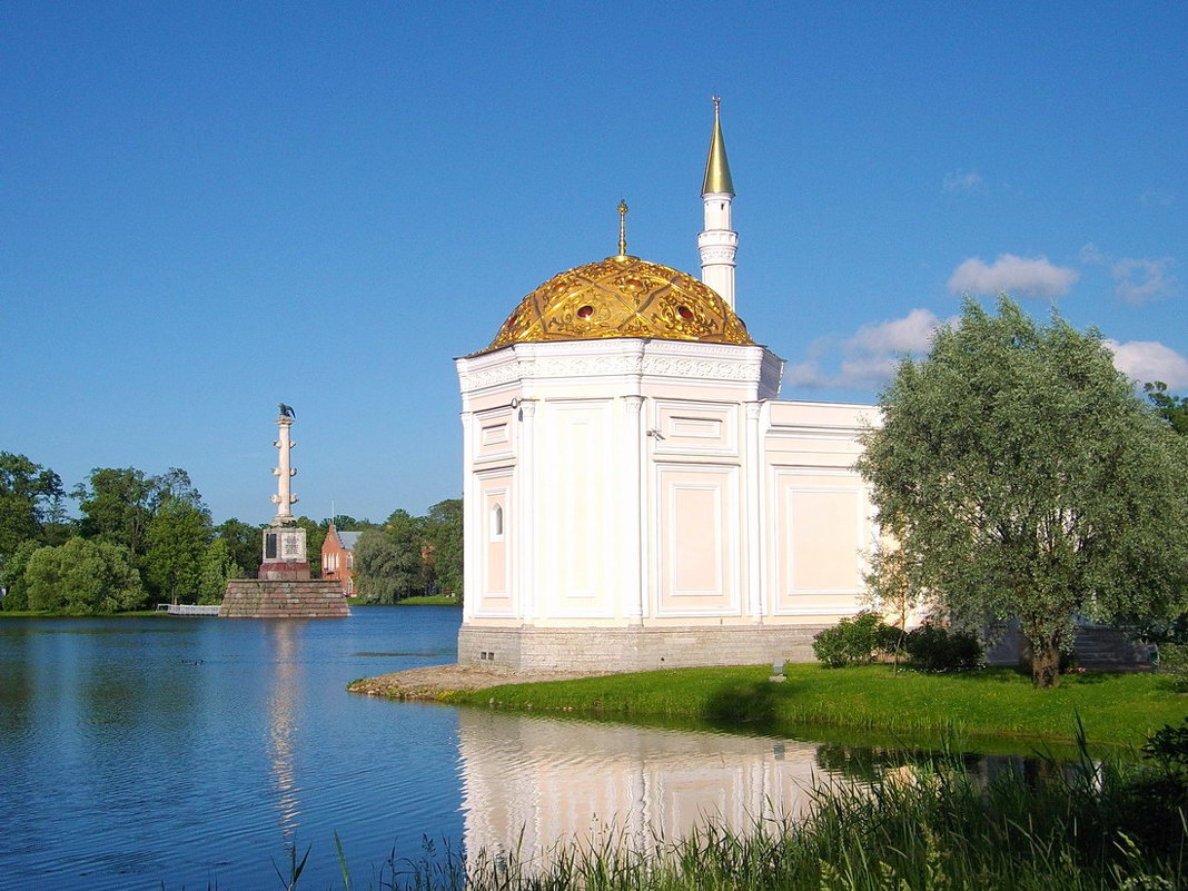 Павильон "Турецкая баня" с видом на Чесменскую колонну и Адмиралтейство. - Лия ☼