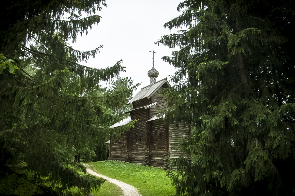 Старая церковь - Денис Пшеничный