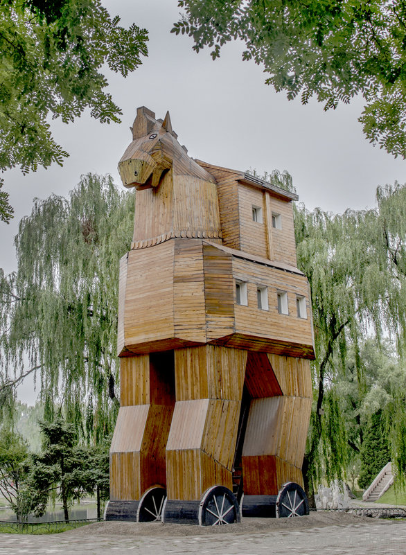 Троянский конь - Константин Василец