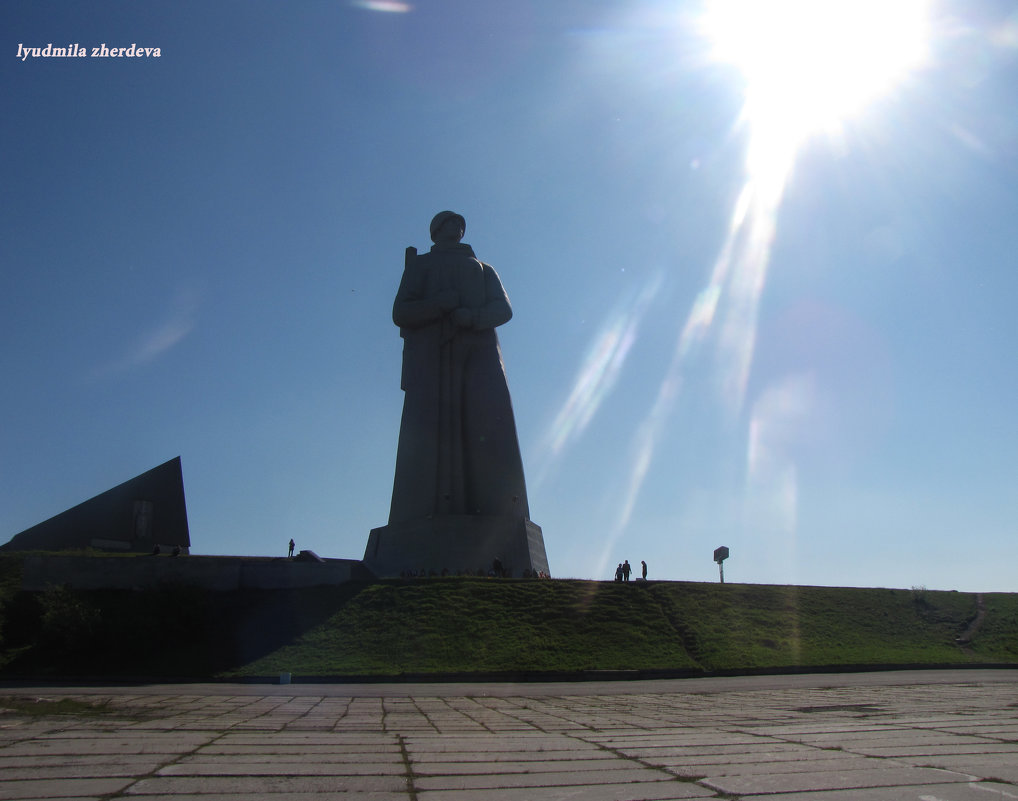 памятник защитникам воинам г.Мурманск - Людмила Жердева