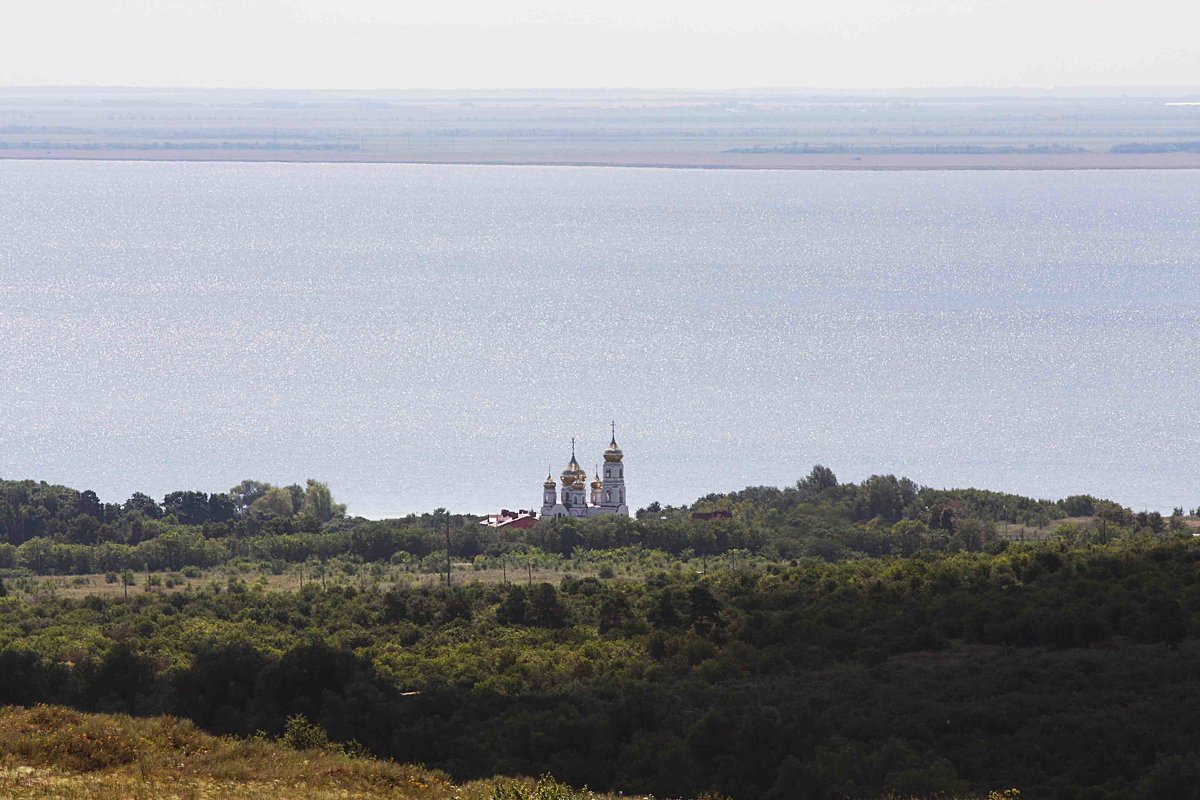 На Волге - Сергей Гончаров