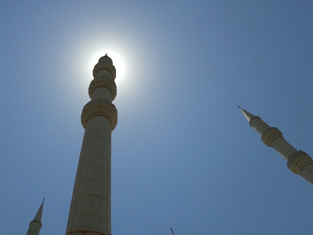 Солнце над мечетью. - vlad601 