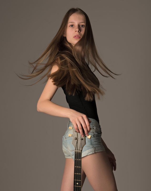 Девушка с гитарой - Наталья Стёжкина