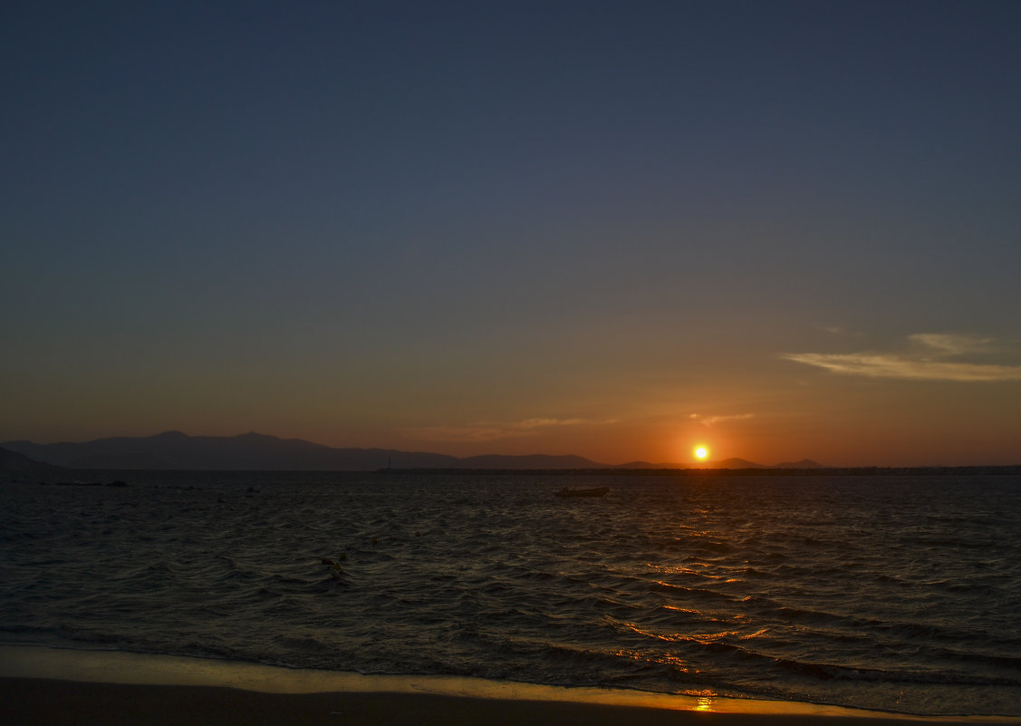 Закат над морем - Марина 