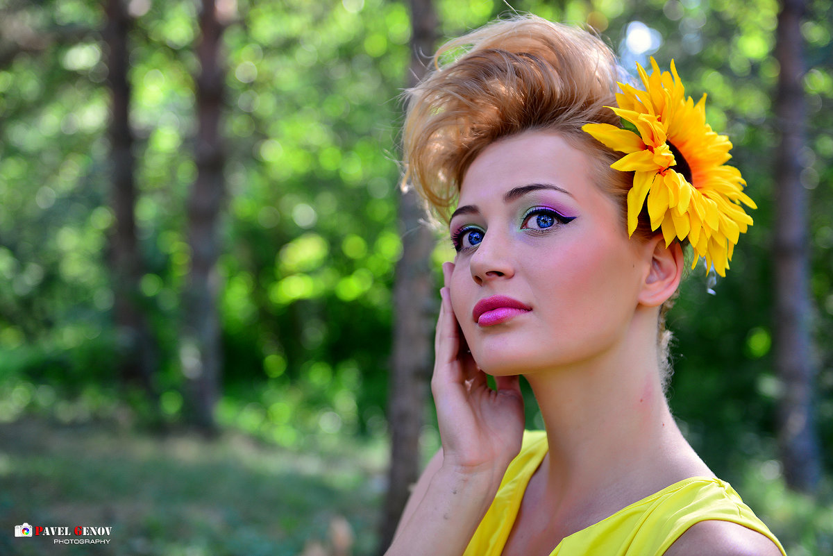 sunflower girl - Павел Генов