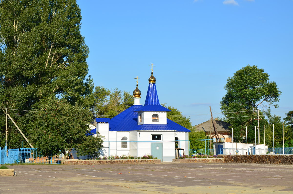 Деревенская церковь - Елена Солнечная