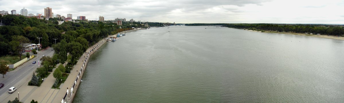 Панорама ростовской набережной с Ворошиловского моста. - Петрович 