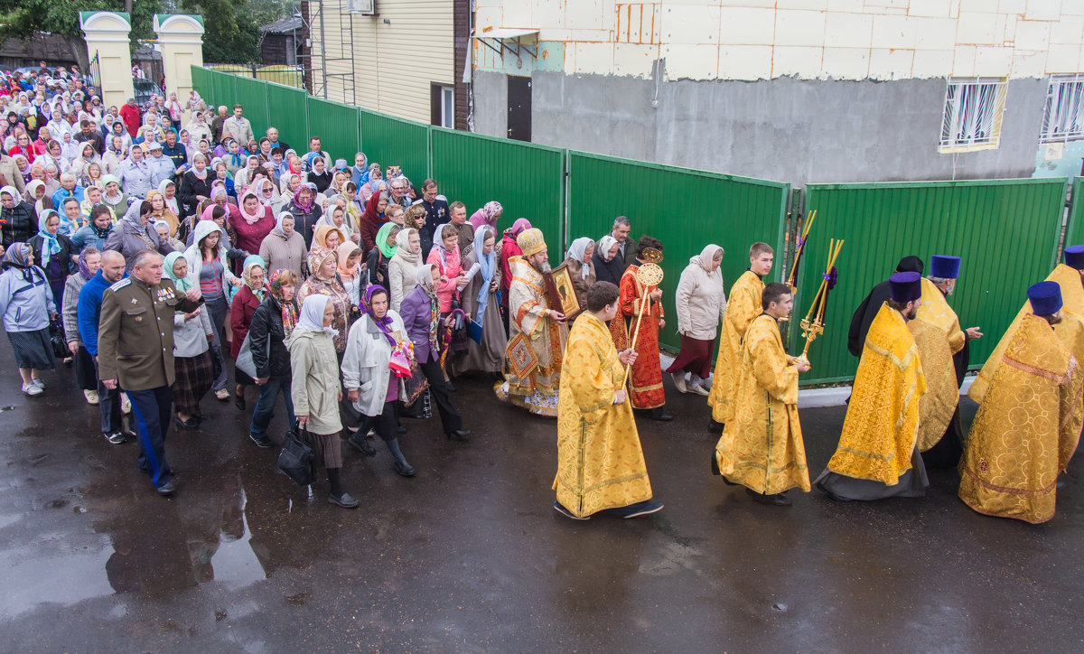 *** - Сергей Старовойт