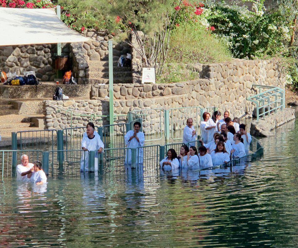 Обряд крещения в реке Иордан - Nelly Lipkin