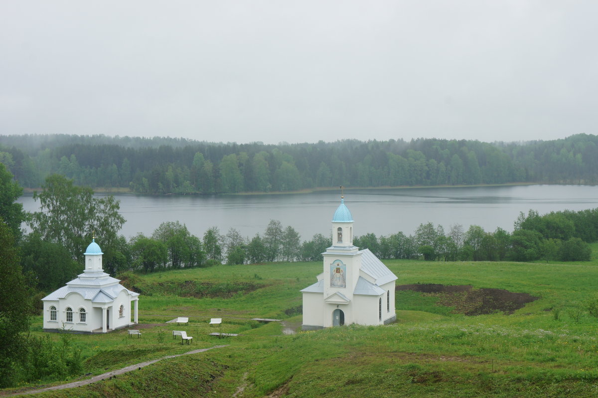 Монастырская купальня и Часовня Пресвятой Богородицы, выстроенная над источником на месте Ее явления - Елена Павлова (Смолова)