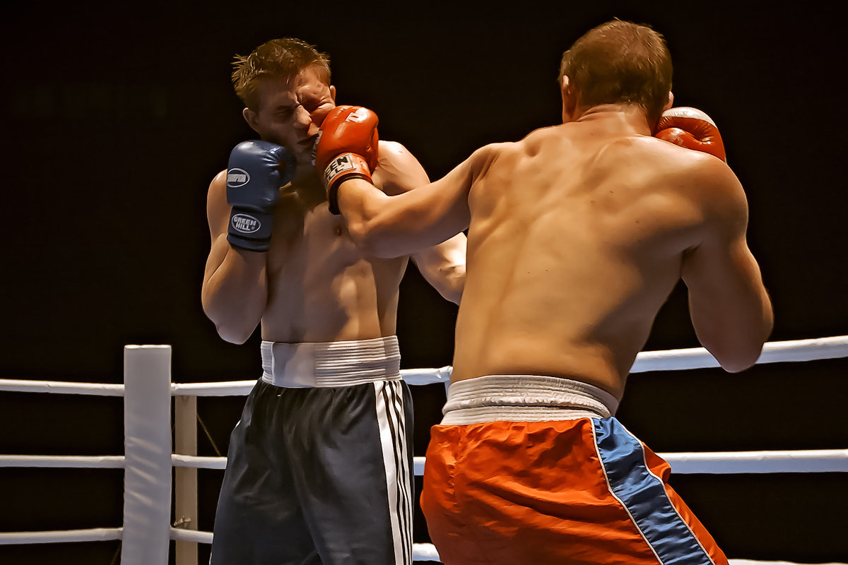 Ведь бокс не драка - это спорт, отважных и т.д. - Сергей Черных