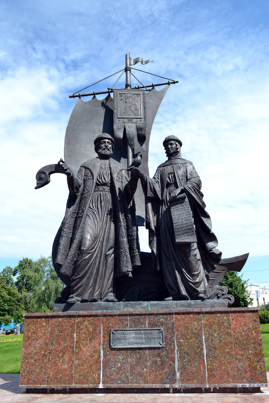 Памятник благочестивым Петру и Февронии Муромским в Ижевске - Борис Русаков