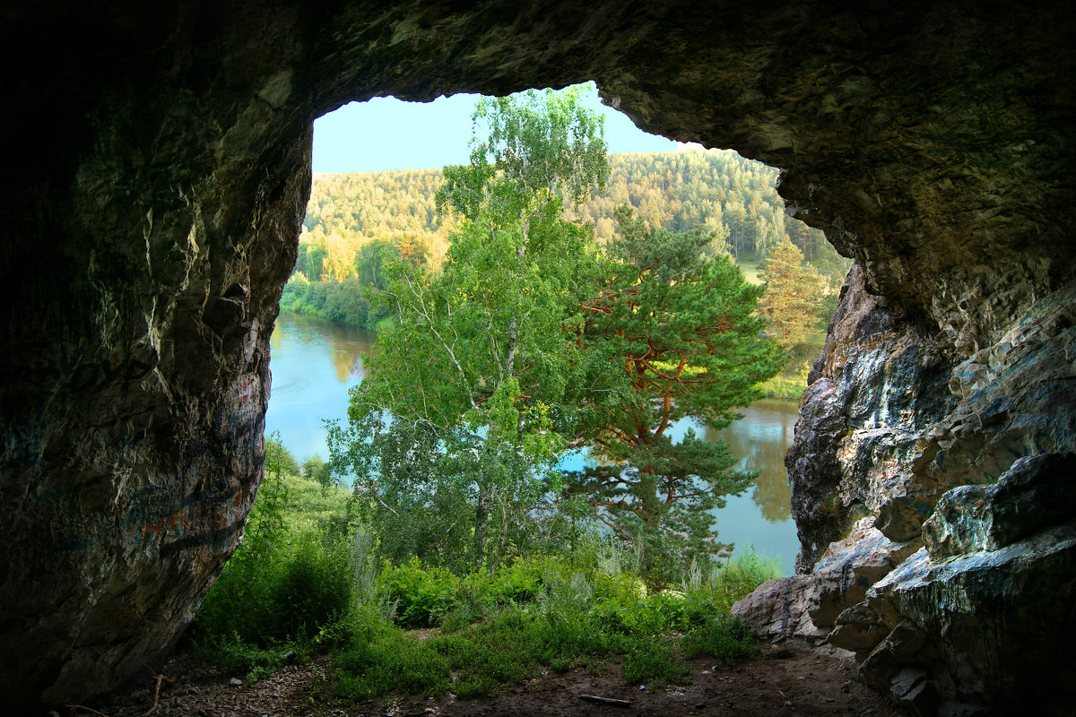 Пещера в скале Роговик - Рыжик 