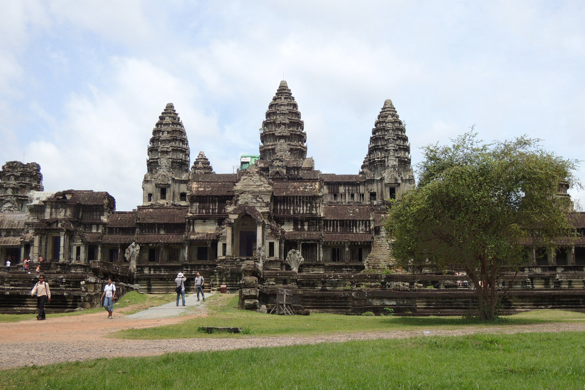 Ангкор Ват вход - Сергей Карцев