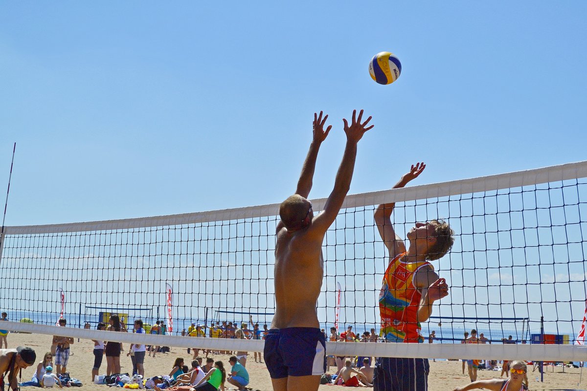 Фестиваль пляжного волейбола Солнечное - Надежда ---