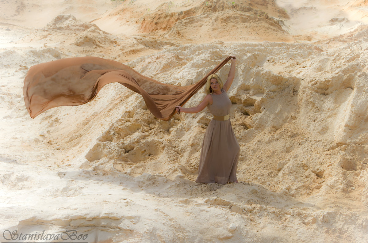 танец в песчаных дюнах - Станислава Боо