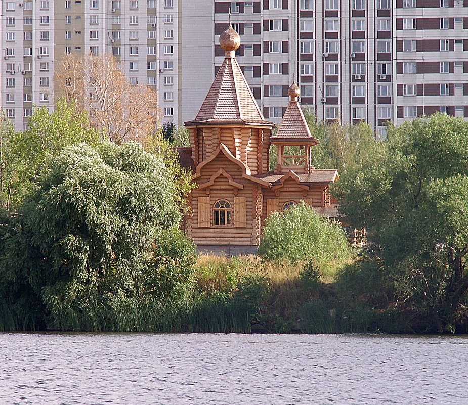 Купола над Москва-рекой - Сергей Антонов