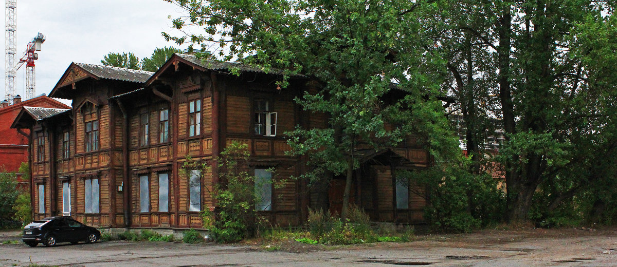Старый деревянный дом. - Александр Лейкум