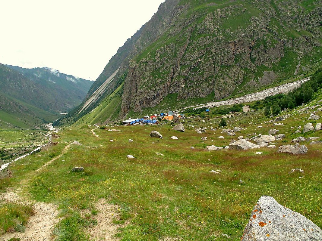 Лагерь альпинистов - Сергей Карачин