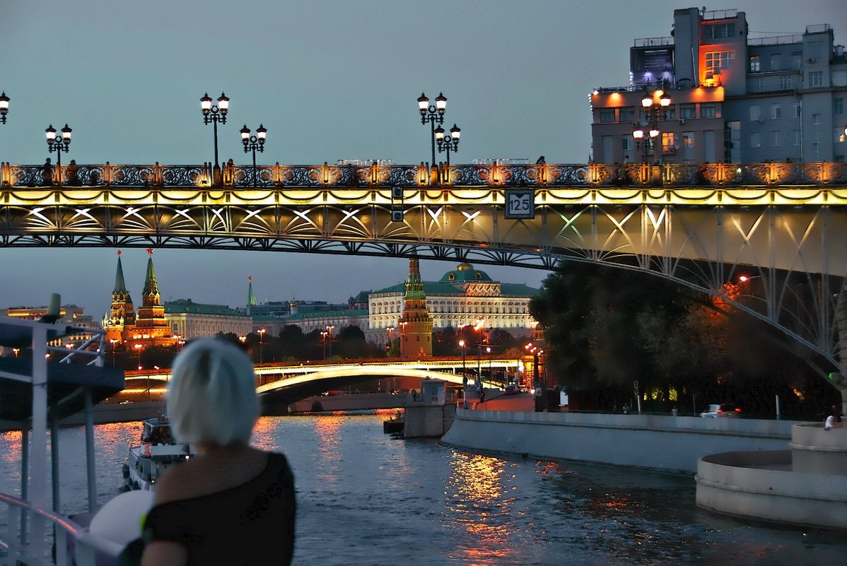 Москва вечерняя - Анастасия Смирнова