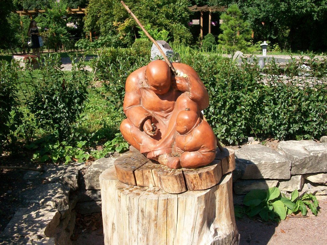 Японская скульптура из Ботанического сада. - Виктор Елисеев