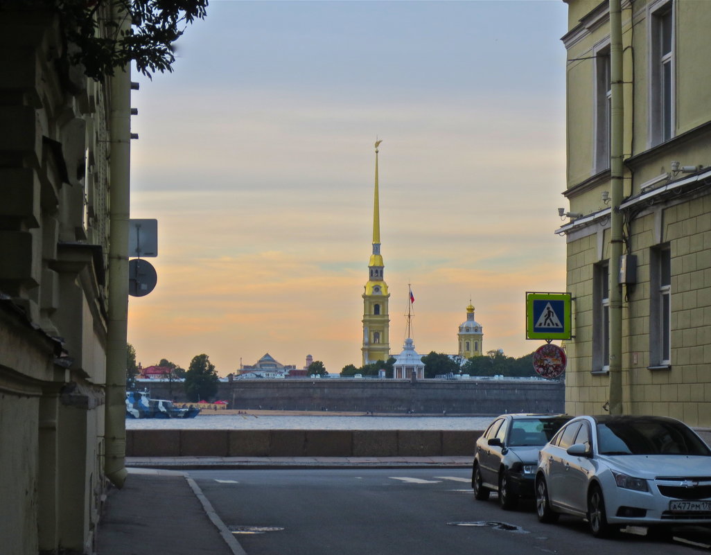 Петропавловка в будничном обрамлении - Елена 