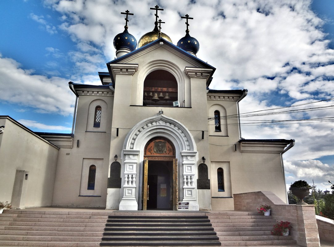 Храм св Георгия в Виннице на