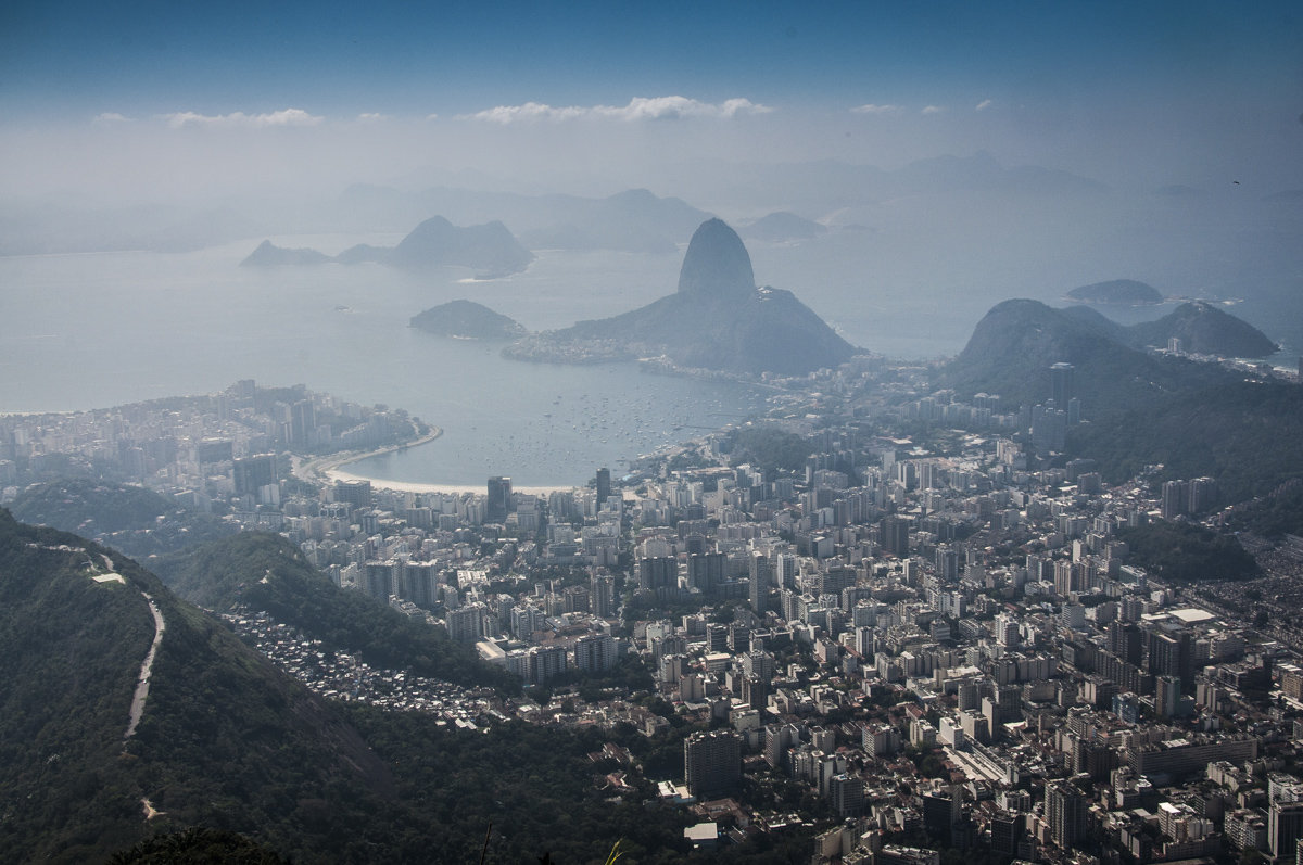 Городской смог или традиционный вид на Рио-де-Жанейро - Юрий Матвеев
