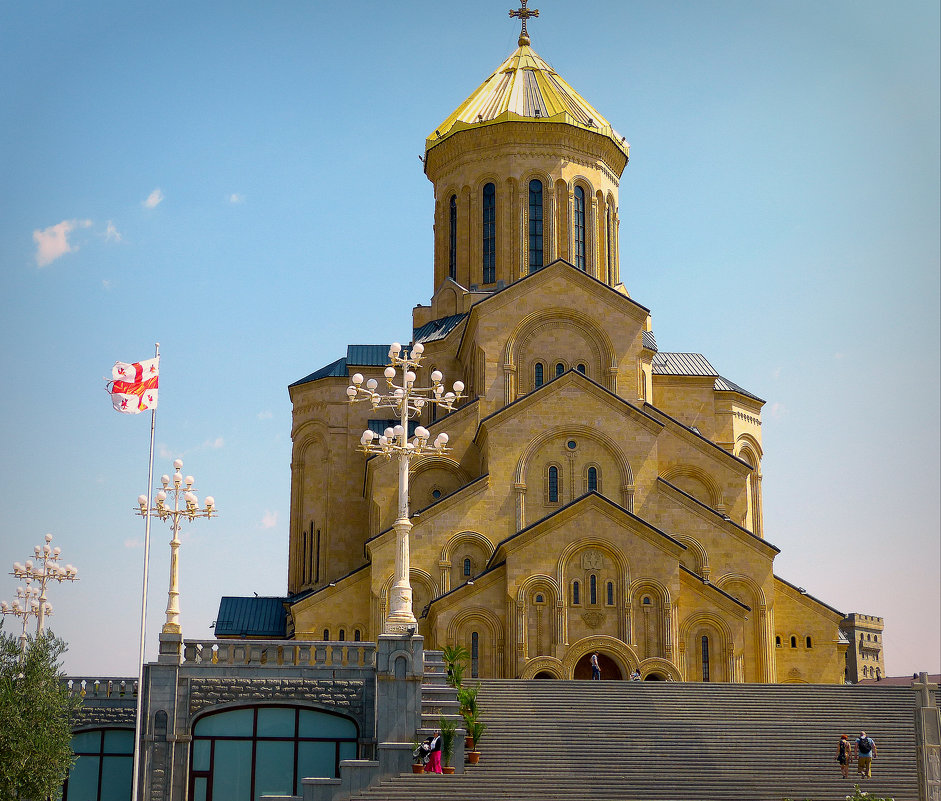 Тбилиси. Собор Цминда Самеба (Святой Троицы). - Игорь 