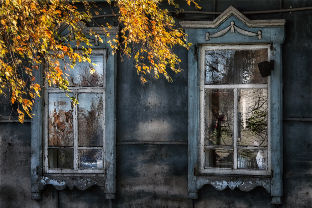 "Осень стучится в окна....... " - Светлана Лиханова