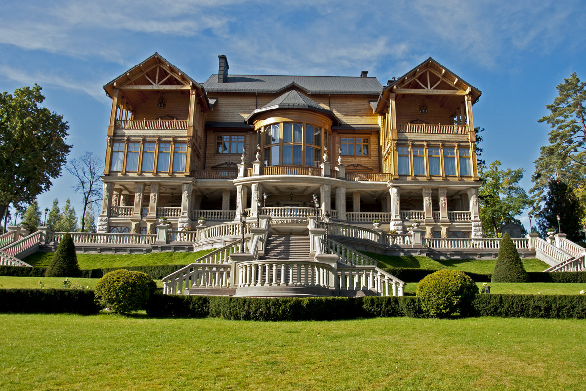 Guest house in the back - Roman Ilnytskyi