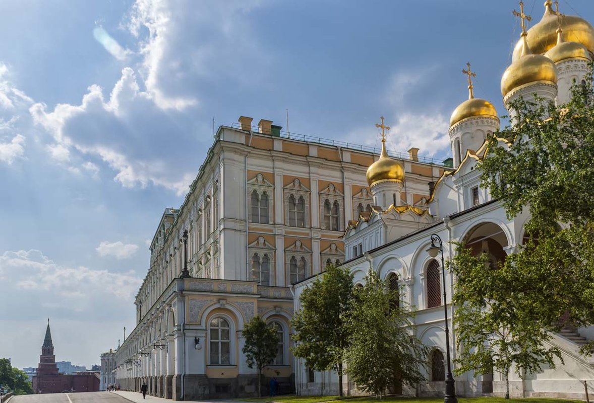 Вид на Оружейную палату Московского Кремля - Сергей Sahoganin