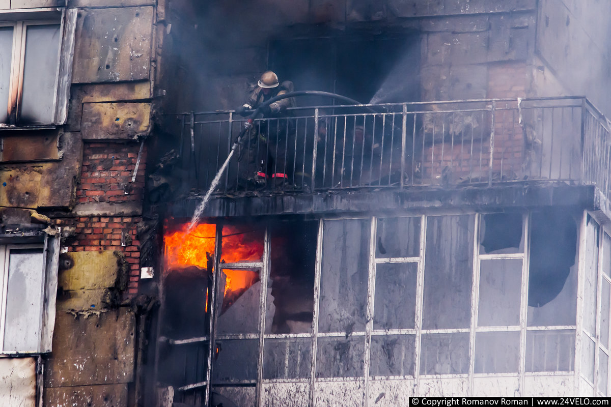 Пожар (горит 25 этажное здание) - Роман Романов