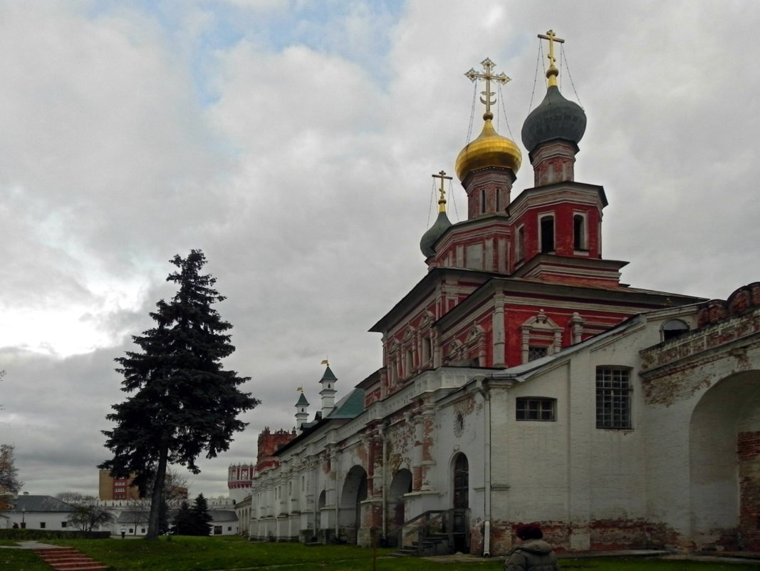 Покровская церковь и Мариинские палаты. - Oleg4618 Шутченко