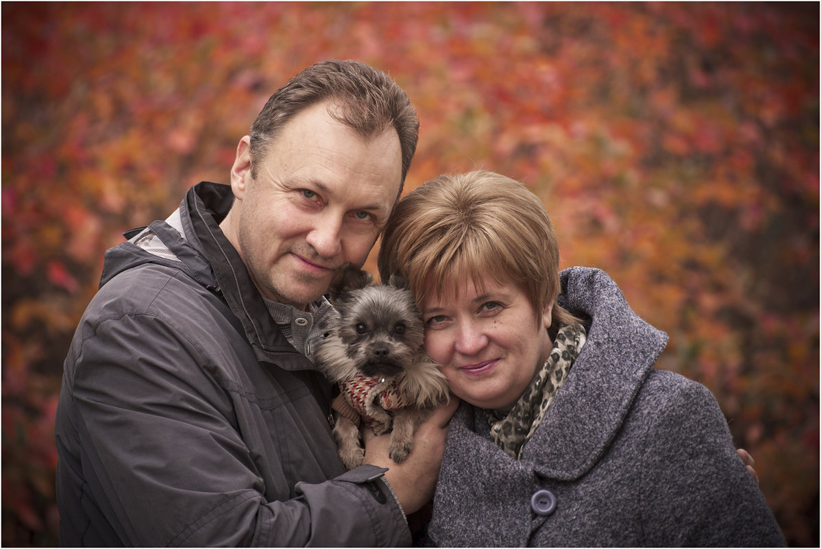 Автопортрет с супругой и маленьким другом - Борис Борисенко