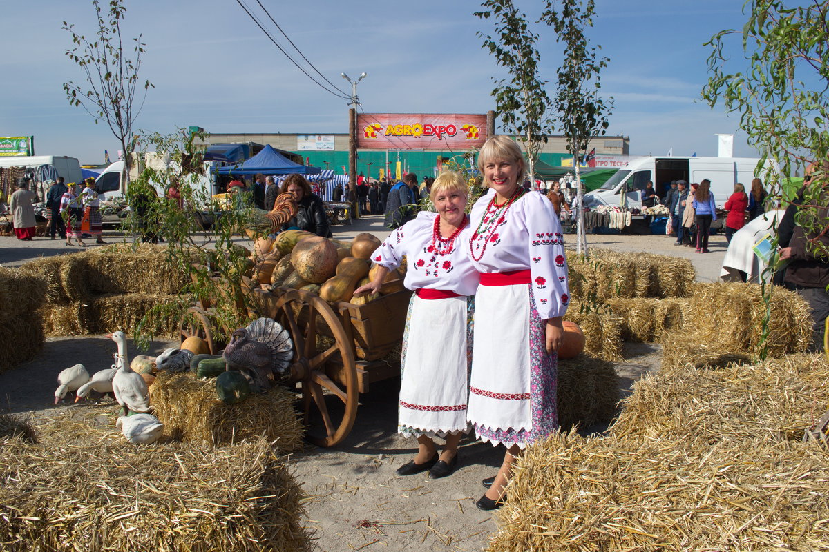 На ярмарке - Пётр П