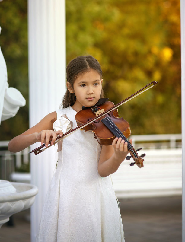 Однажды в городском саду играла девочка на скрипке - Татьяна Курамшина
