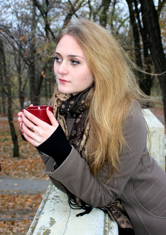 греемся чашкой кофе - Tatiana Savelchenko