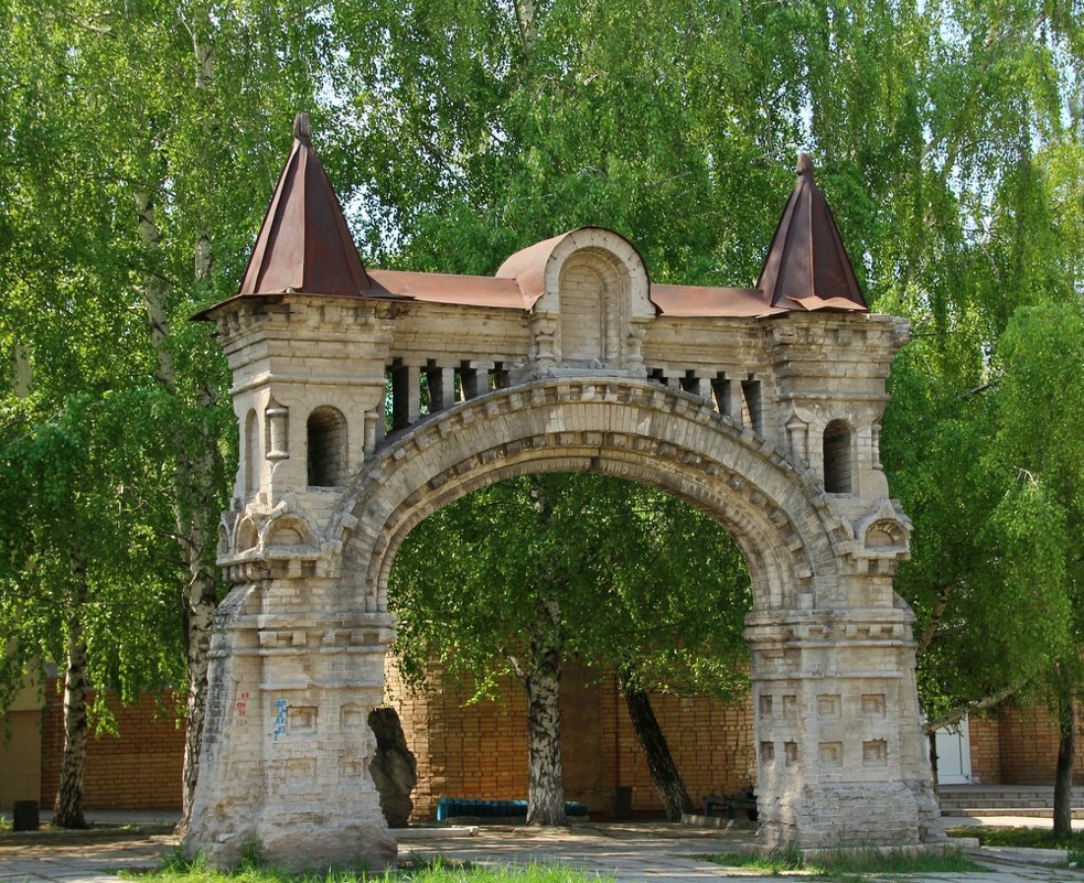 Ворота Никольского мужского монастыря. - leoligra 