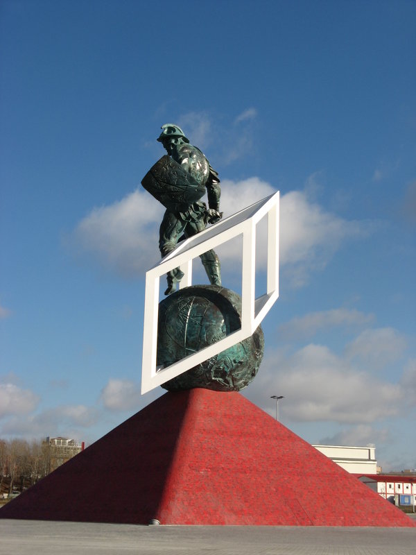 Статуя гладиатора, перед входом на стадион - Наталия ***