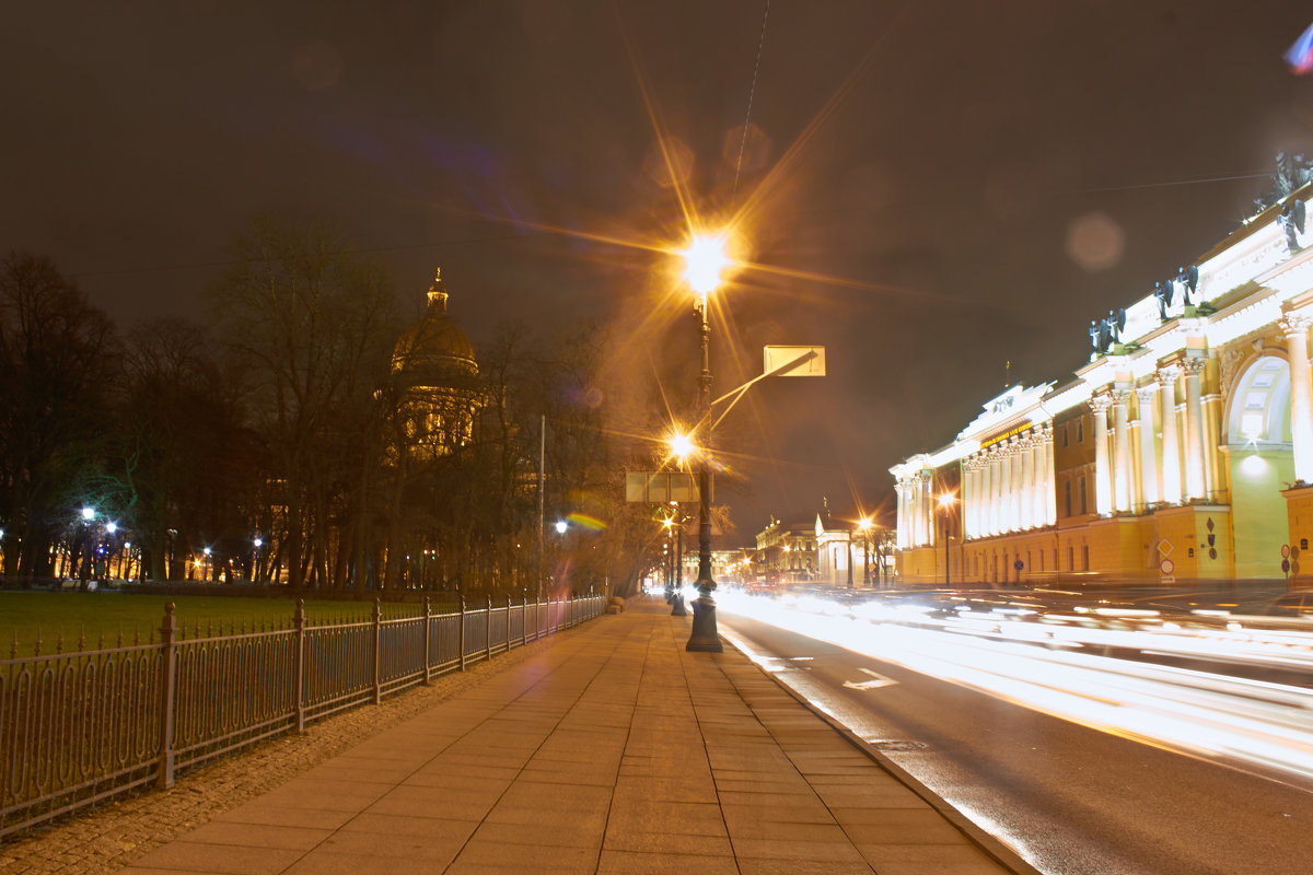 Вечерние улицы города - Михаил Ильяшевич