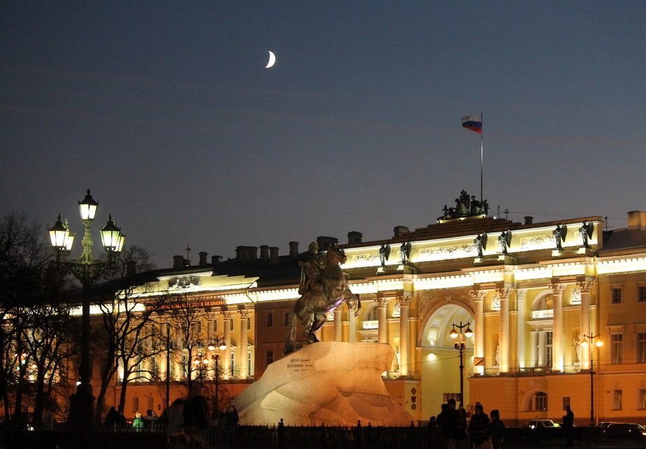 Вечер на Сенатской площади - Вера Моисеева