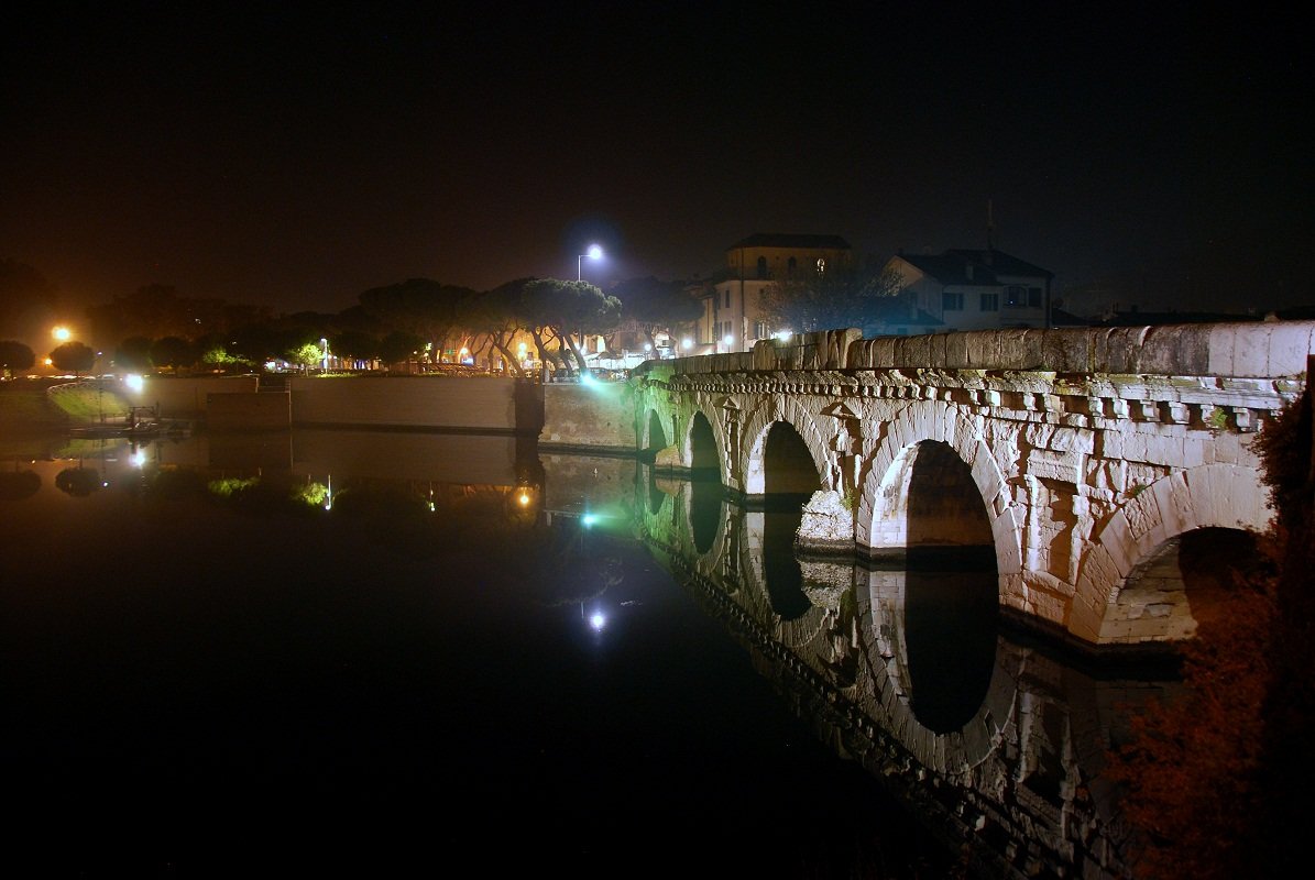 мост Тиберия, Римини, Италия - Елена Познокос