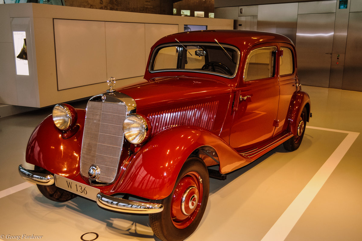 Mercedes-Benz W 136, 1937–1952 - Georg Förderer