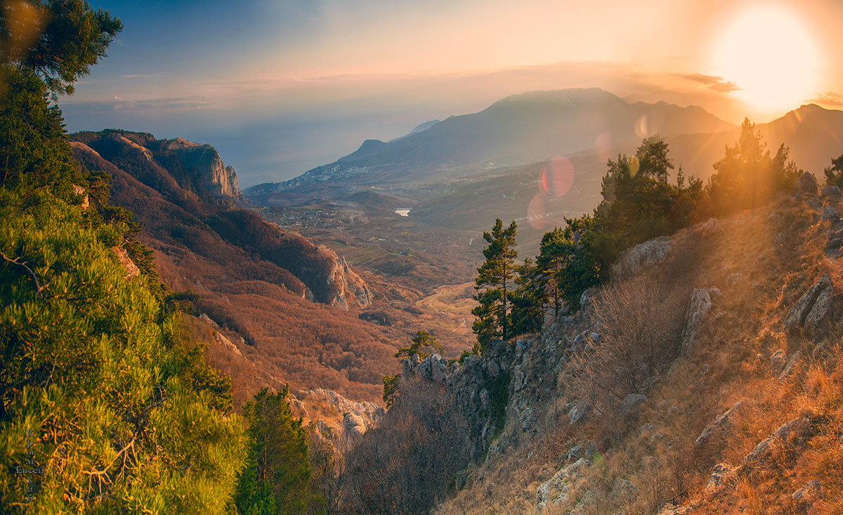 Вечер в крымских горах